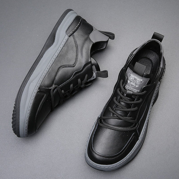 Leren schoenen met hoge zolen