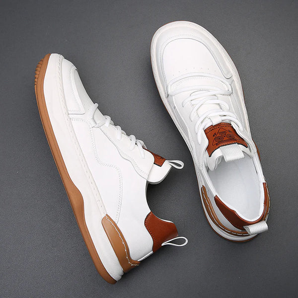 Leren schoenen met hoge zolen